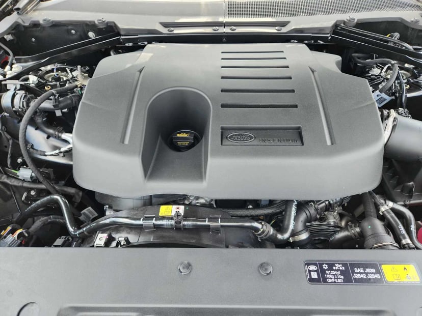 2026 LAND ROVER Defender 130 - Image 32
