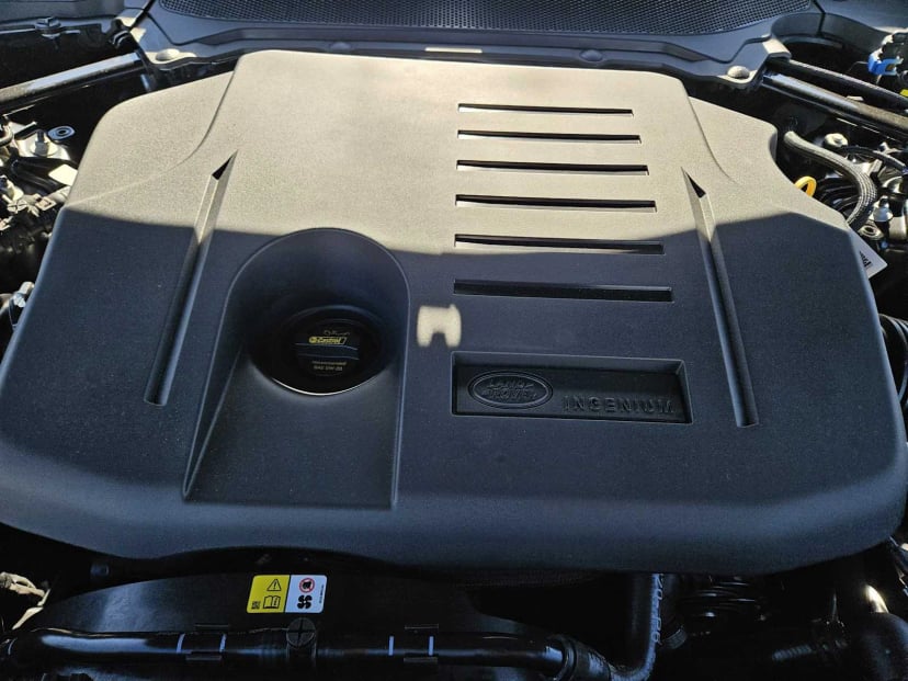 2026 LAND ROVER Discovery - Image 31