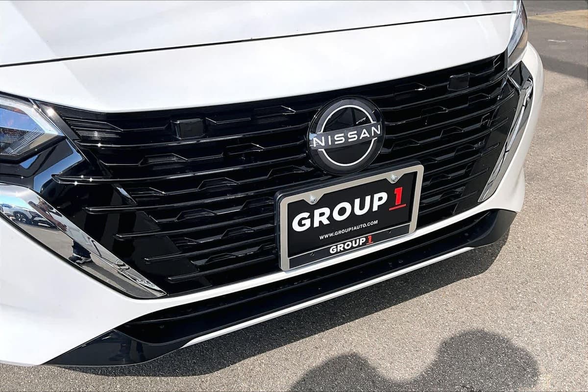 2025 Nissan Sentra - Image 29