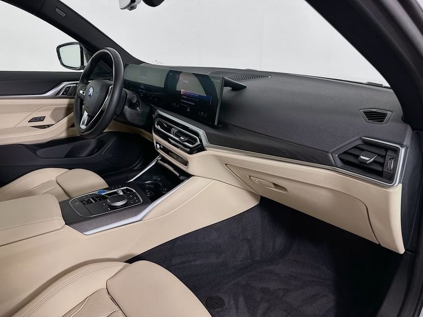 2023 BMW i4 - Image 30