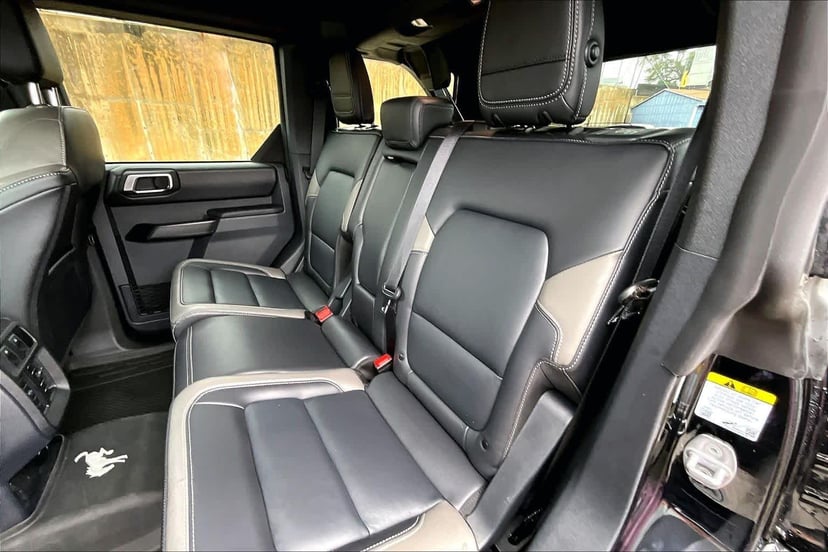 2025 Ford Bronco - Image 20