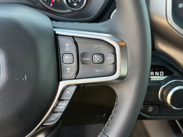 2025 Ram 1500 - Image 15