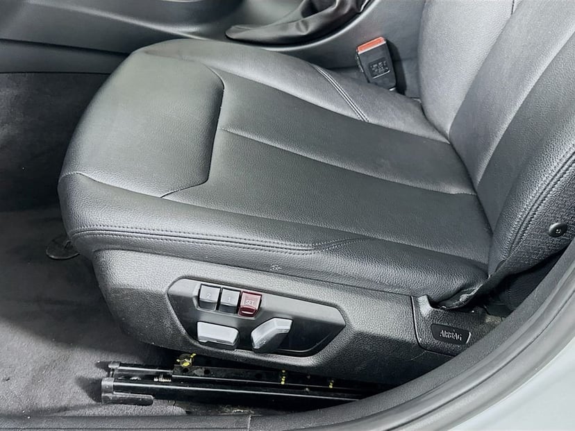 2016 BMW 3 Series - Image 20