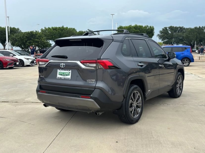 2024 Toyota RAV4 Hybrid - Image 4