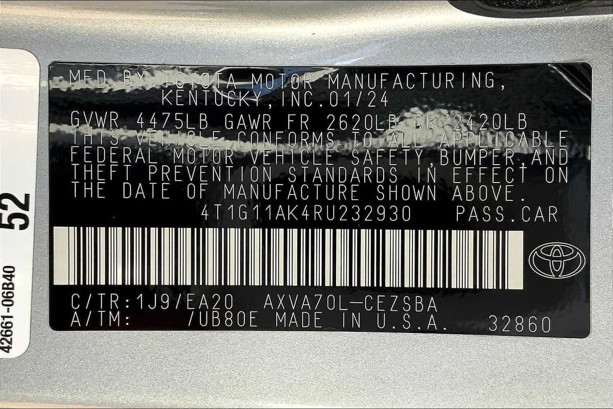 2024 Toyota Camry - Image 33