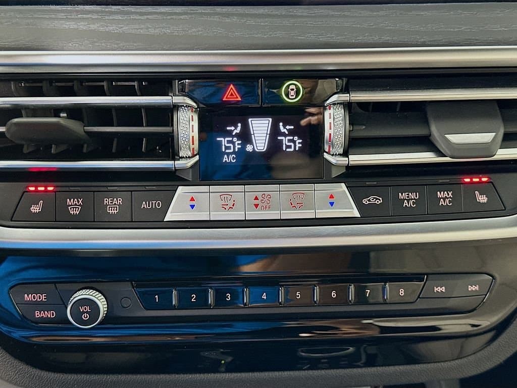 2023 BMW X3 - Image 16