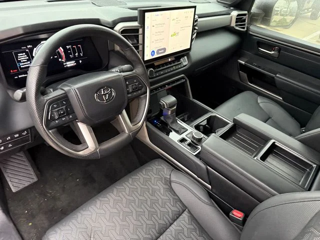 2025 Toyota Tundra - Image 12