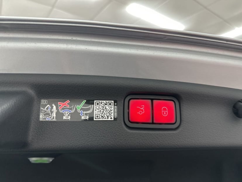 2026 Mercedes-Benz C-Class - Image 25