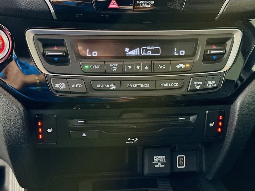 2021 Honda Pilot - Image 16