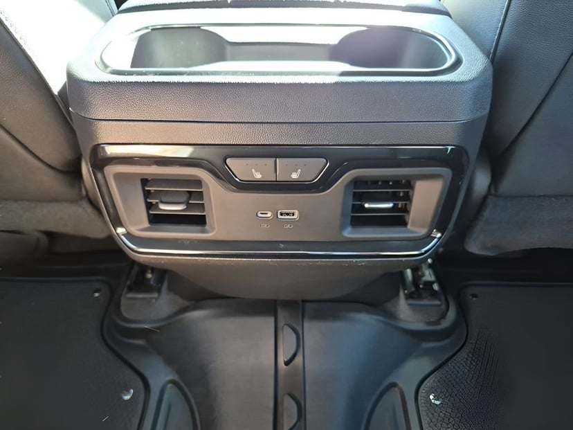 2023 GMC Sierra 1500 - Image 21
