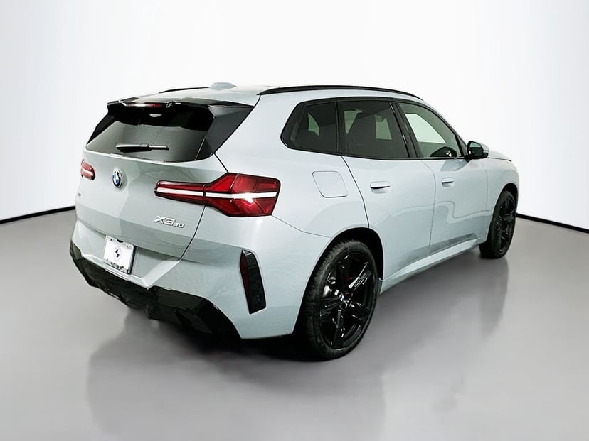2026 BMW X3 - Image 5