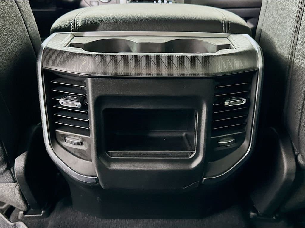 2025 Ram 1500 - Image 24