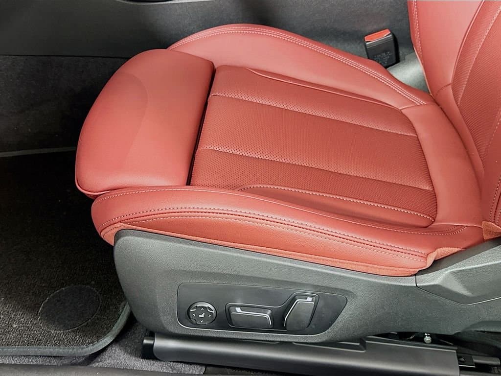 2026 BMW 4 Series - Image 21