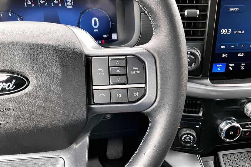 2025 Ford F-150 - Image 25