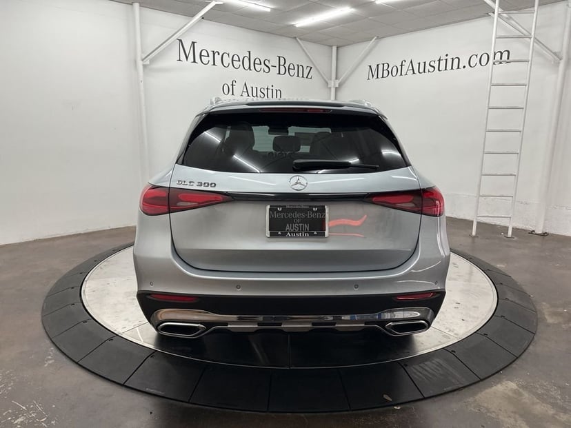 2026 Mercedes-Benz GLC - Image 6