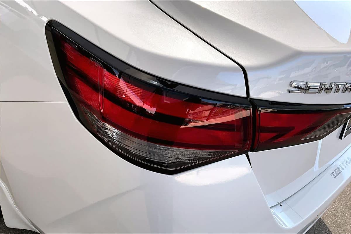 2025 Nissan Sentra - Image 28