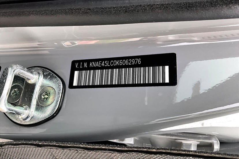 2019 Kia Stinger - Image 34