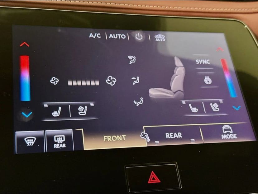 2026 INFINITI QX80 - Image 17