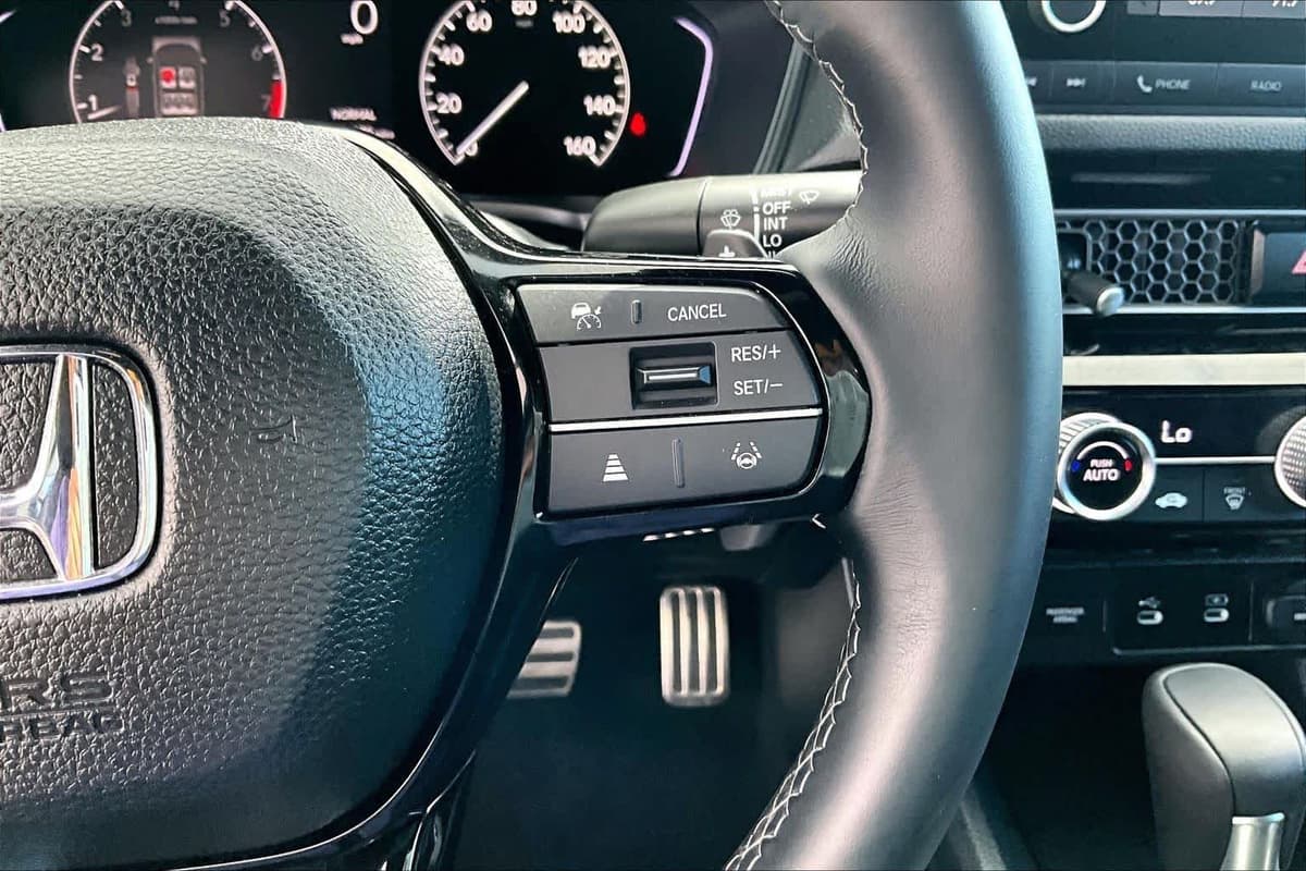 2025 Honda Civic - Image 24