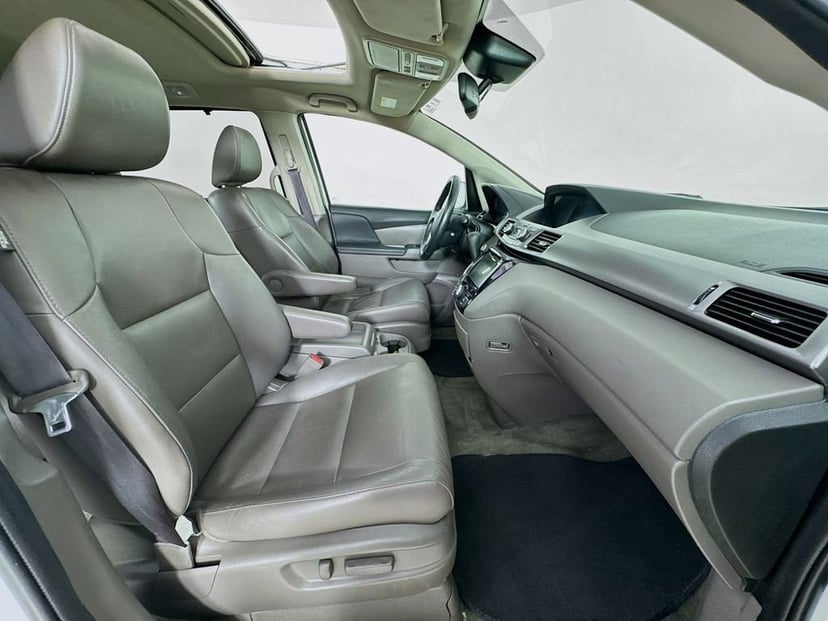 2015 Honda Odyssey - Image 37