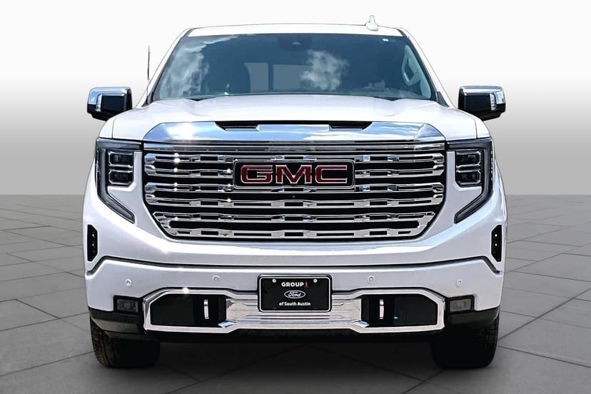 2024 GMC Sierra 1500 - Image 4