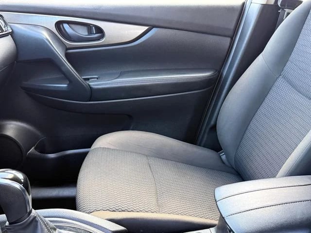 2022 Nissan Rogue Sport - Image 9