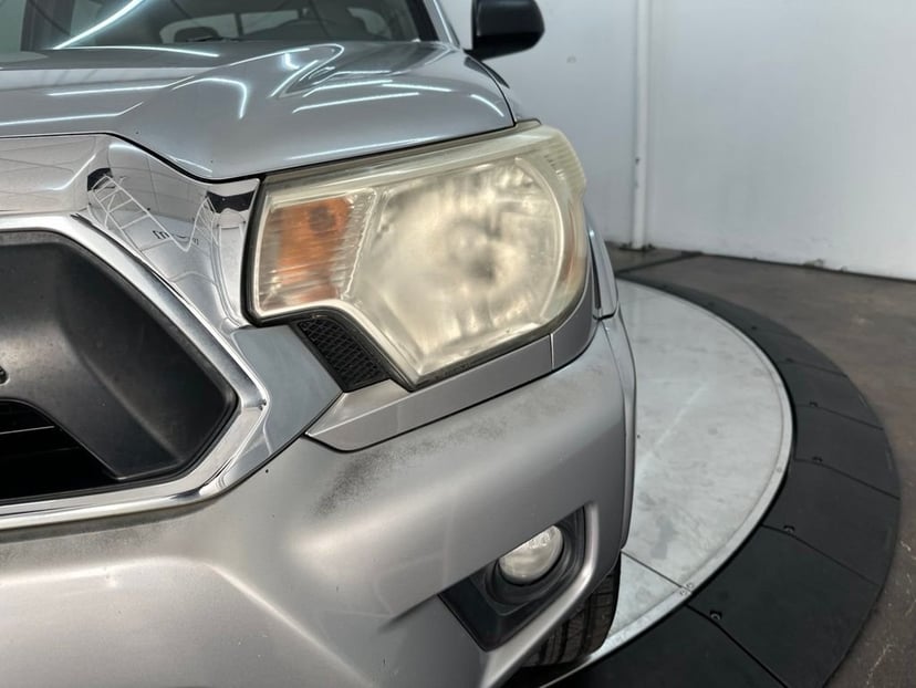 2015 Toyota Tacoma - Image 22