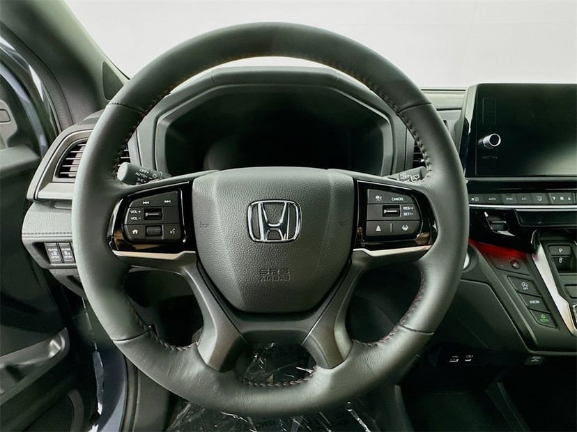 2026 Honda Odyssey - Image 16