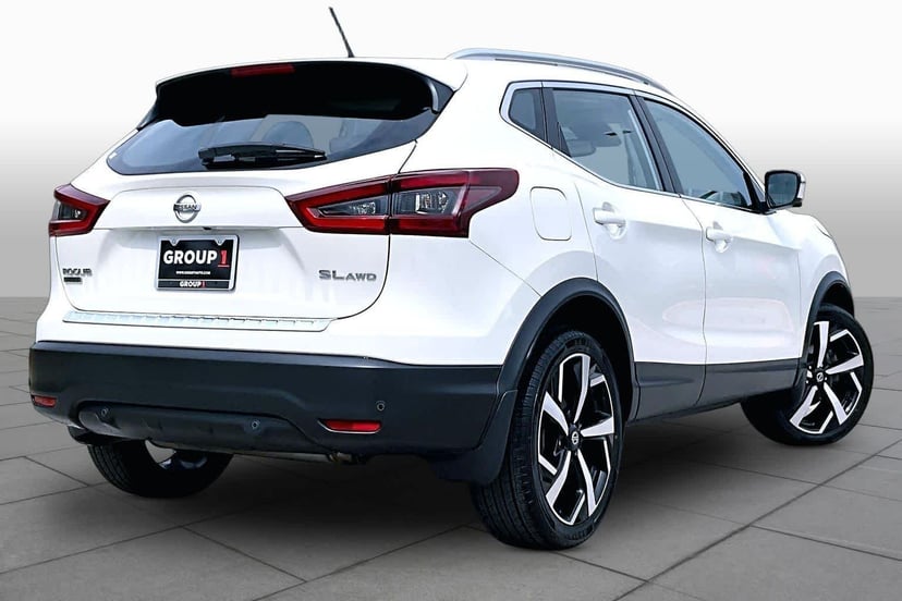 2022 Nissan Rogue Sport - Image 13