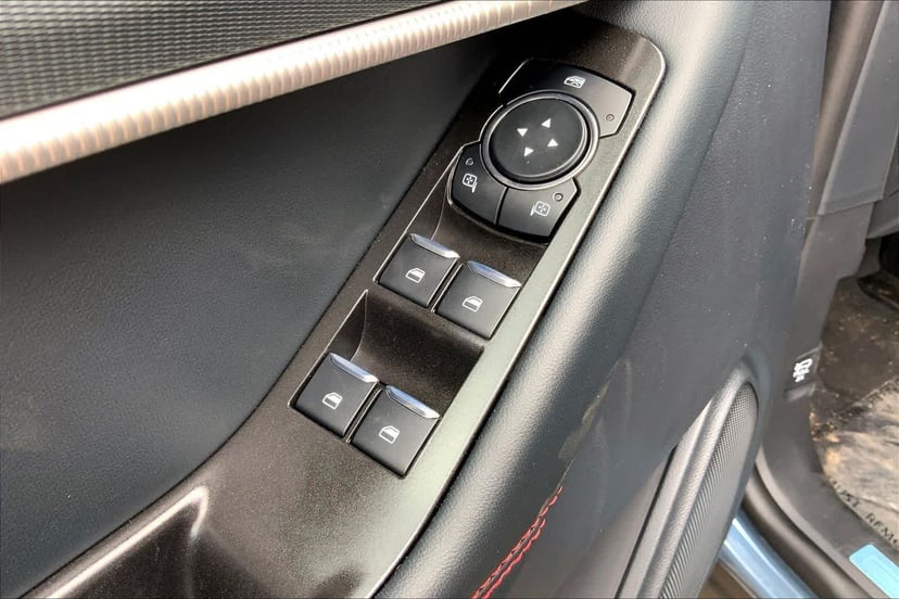 2026 Ford Explorer - Image 17