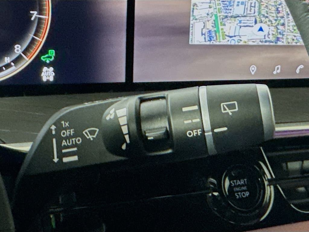 2025 INFINITI QX80 - Image 16