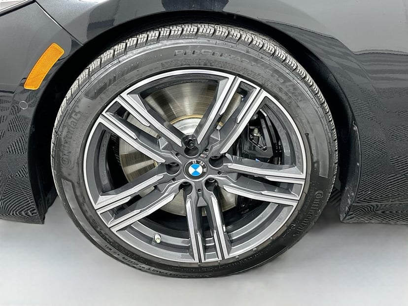 2025 BMW 8 Series - Image 29