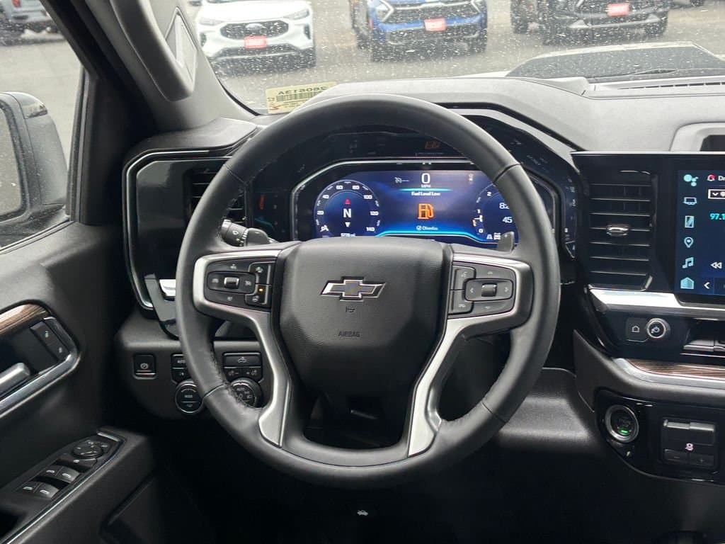 2025 Chevrolet Silverado 1500 - Image 26