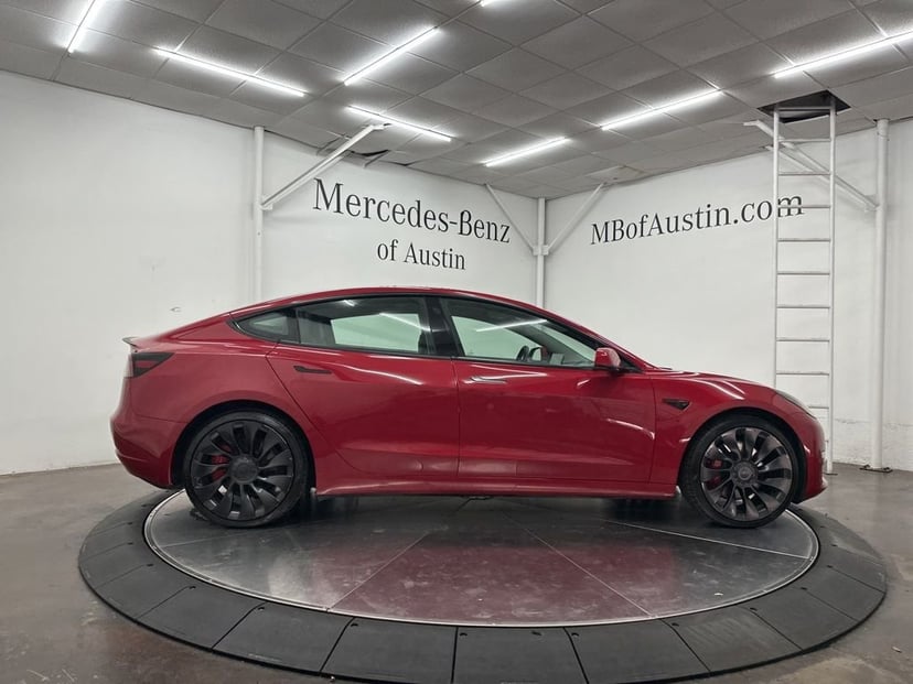2023 Tesla Model 3 - Image 8