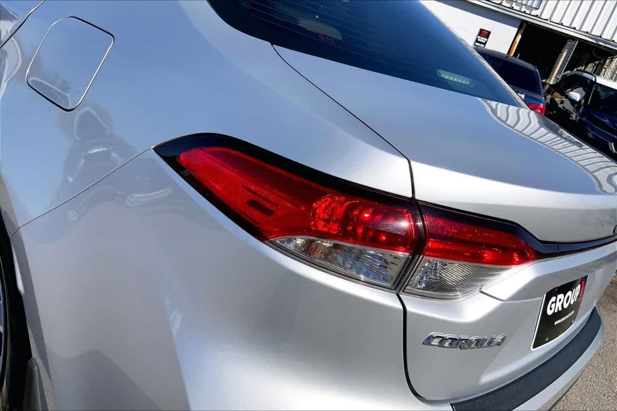 2025 Toyota Corolla - Image 27