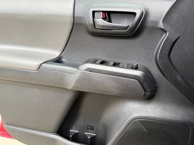 2022 Toyota Tacoma - Image 20