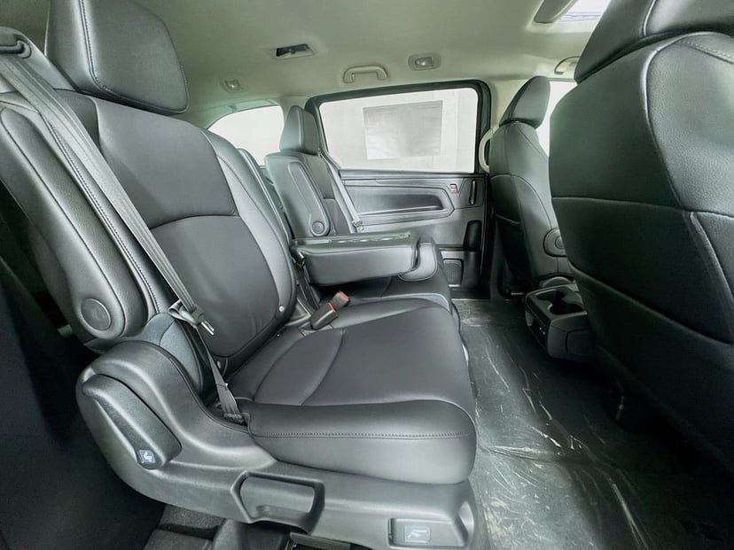 2026 Honda Odyssey - Image 38