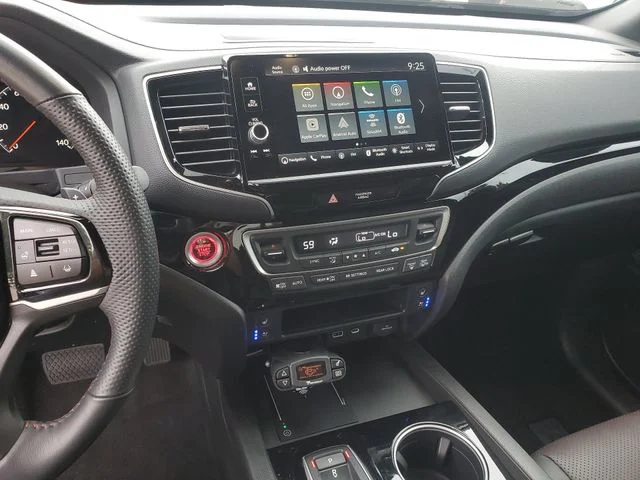 2025 Honda Ridgeline - Image 17