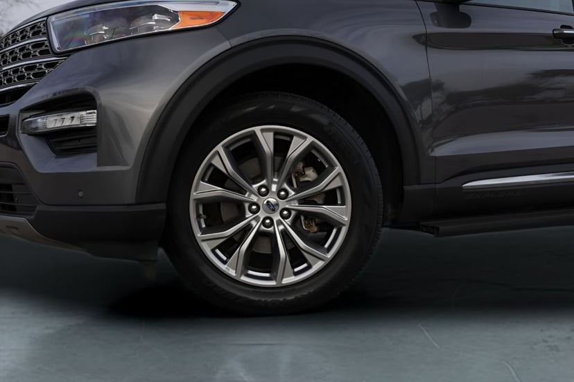 2023 Ford Explorer - Image 4