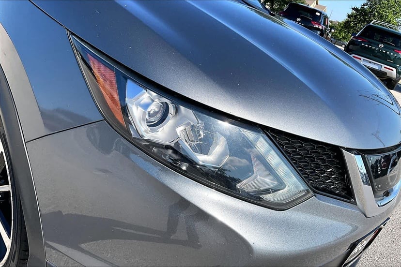 2017 Nissan Rogue Sport - Image 28