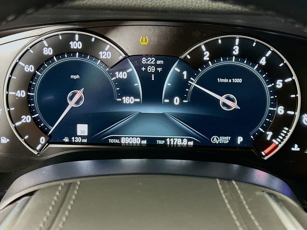 2019 BMW 5 Series - Image 12