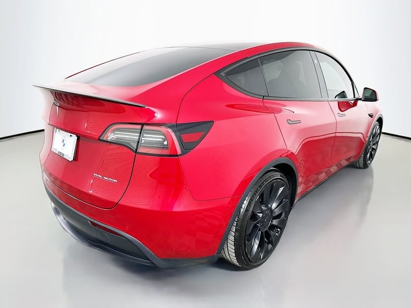 2022 Tesla Model Y - Image 5