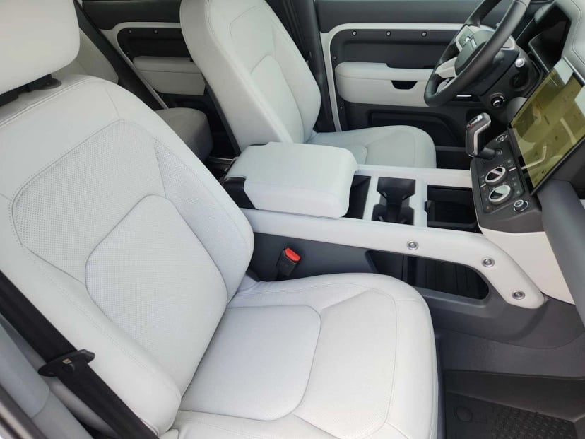 2026 LAND ROVER Defender 130 - Image 13