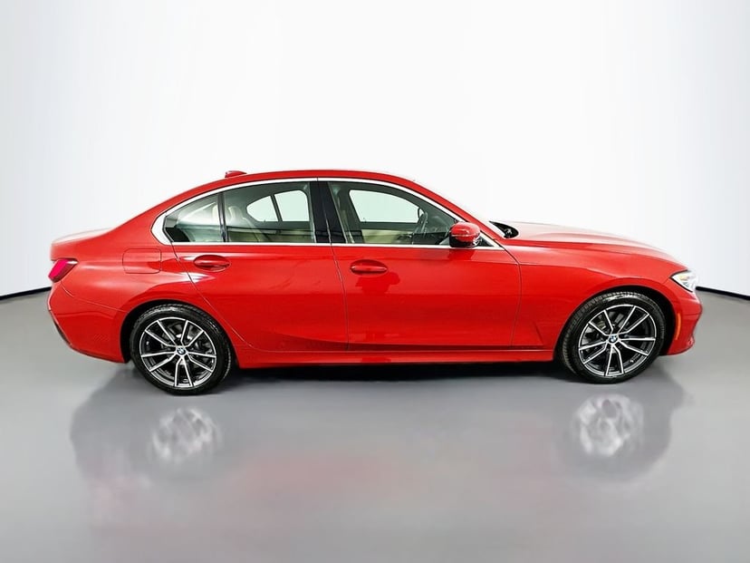 2021 BMW 3 Series - Image 4