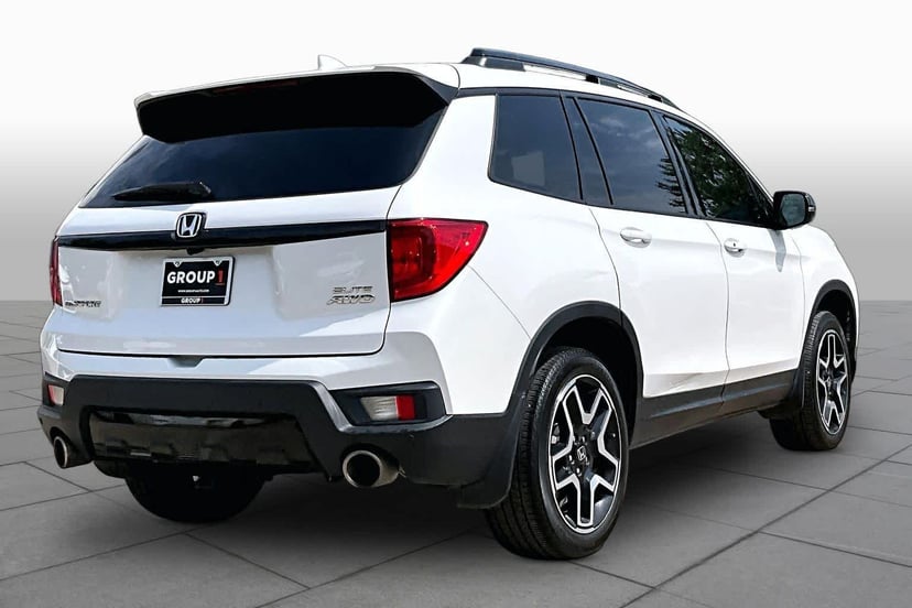 2023 Honda Passport - Image 13