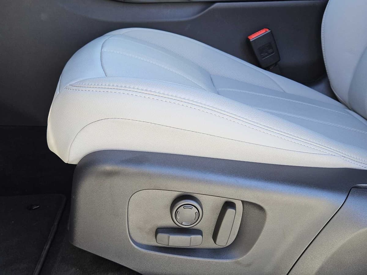 2026 LAND ROVER Range Rover Evoque - Image 22