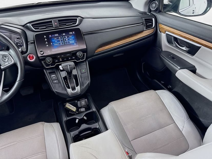 2017 Honda CR-V - Image 31