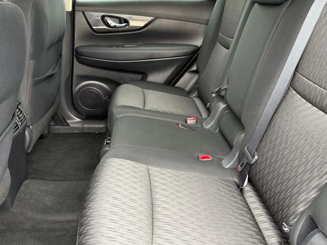 2019 Nissan Rogue - Image 27