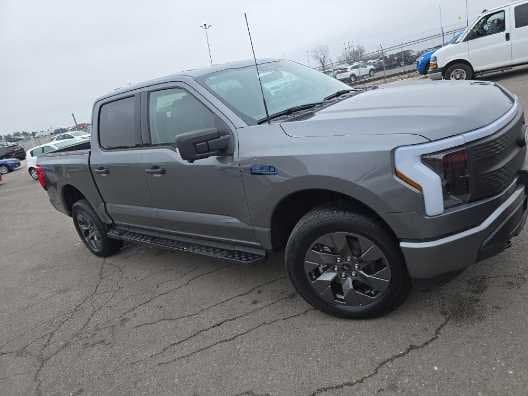 2024 Ford F-150 Lightning - Image 2