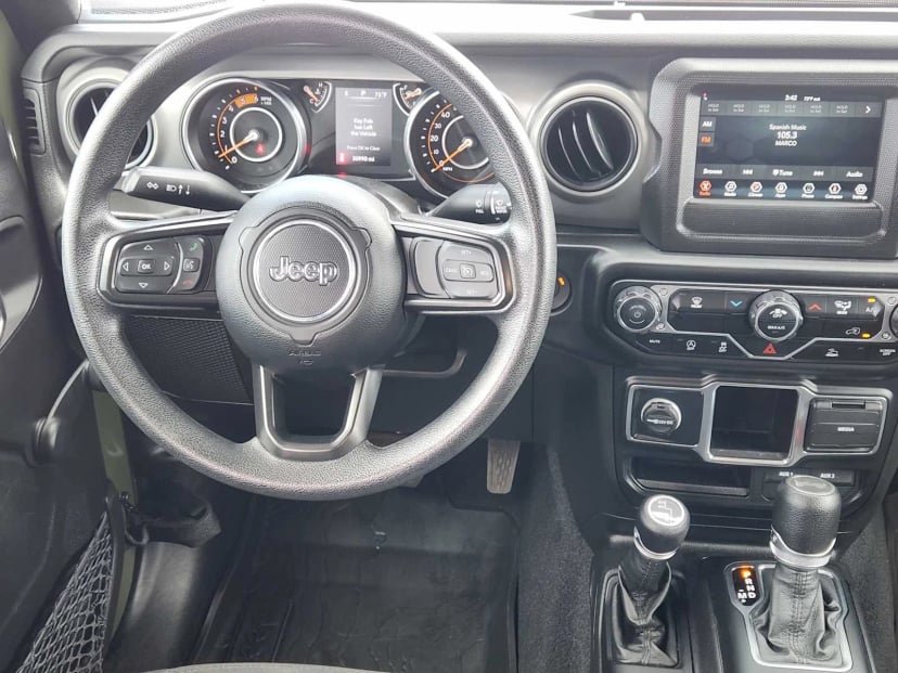 2022 Jeep Wrangler - Image 25